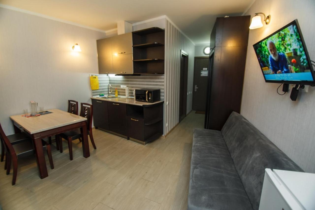 Rezal Plaza Batumi Apartment Luaran gambar