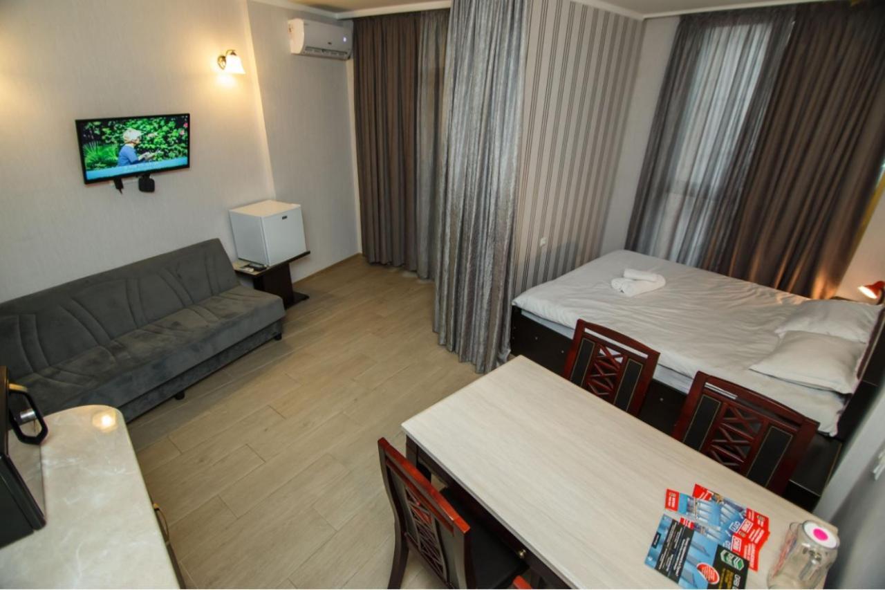Rezal Plaza Batumi Apartment Luaran gambar